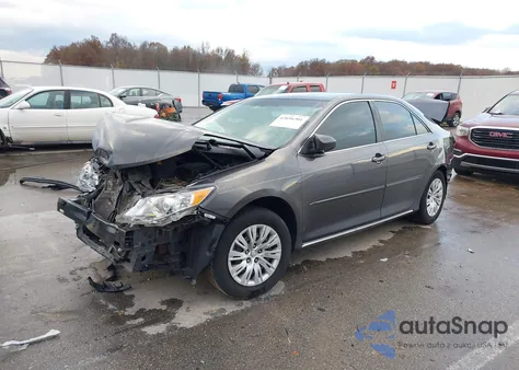 2012 Toyota Camry Le z USA, uszkodzony, nr VIN 4T4BF1FK4CR214980